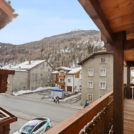 Familiale Proche De Saas-fee Apartamento